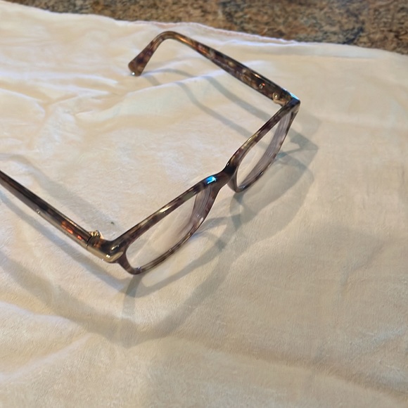 Tortoise shell Coach prescription glasses. - Picture 4 of 5